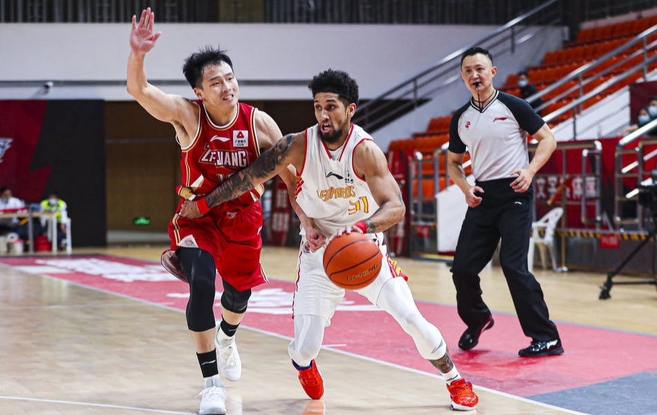 凯恩新星关键助攻表现惊艳，FPX未来可期！的简单介绍